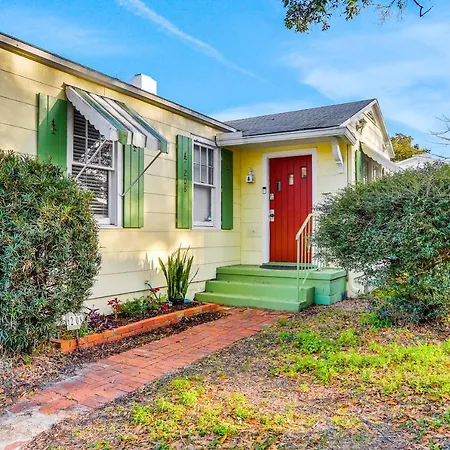 Himes Hideaway Villa